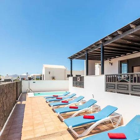 Nancy Puerto del Carmen (Lanzarote)